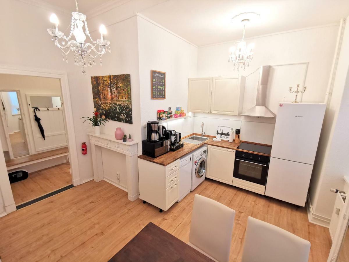 Kvh By Rockchair Apartments L Superhost Status L Boxspringbett Am Schloss Charlottenburg Welcomes You! Берлин Екстериор снимка